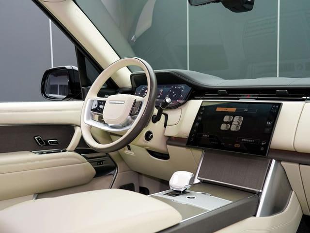 Range Rover L6 SV Autobiography
